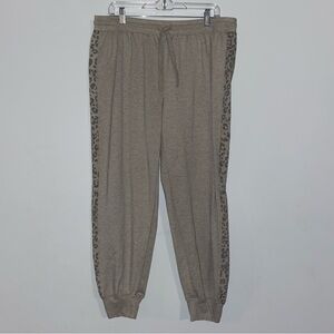 Splendid Women's Retreat Beige and Cheetah Stripe Super Soft Joggers -  XL